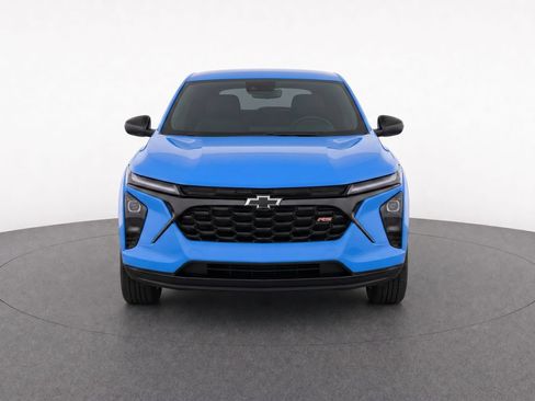 Used 2024 Chevrolet Trax RS FWD image 2