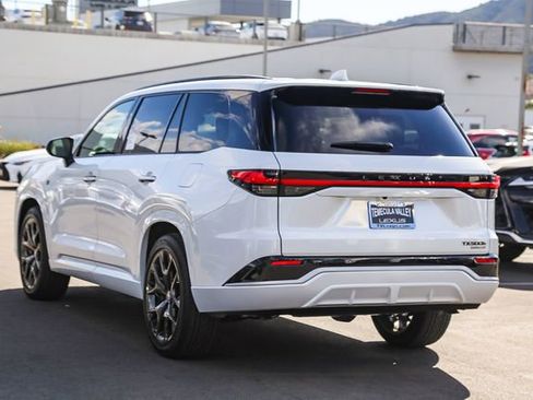 New 2026 Lexus TX 500h AWD w/ Technology Package image 4