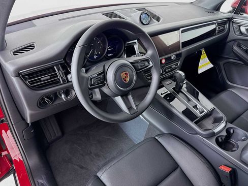 New 2026 Porsche Macan AWD/4WD image 4
