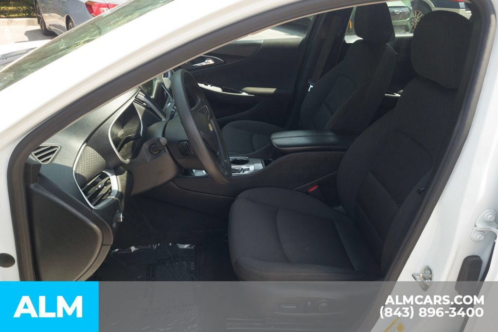 Used 2024 Chevrolet Malibu LT FWD image 15