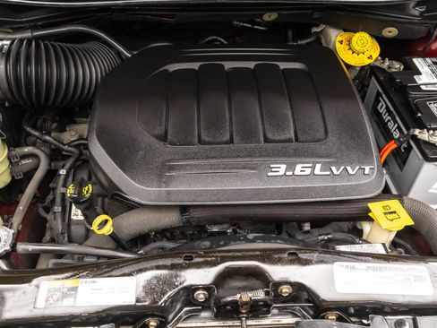 Used 2016 Dodge Grand Caravan American Value Package image 41