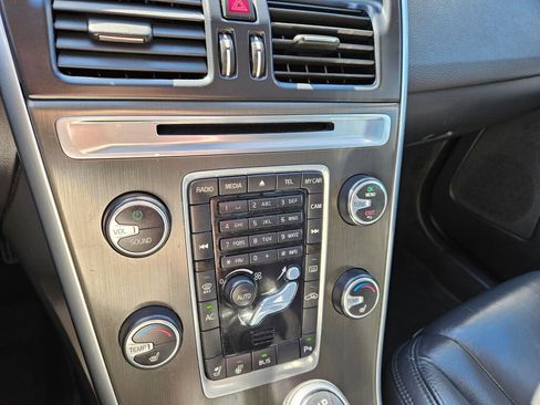 Used 2014 Volvo XC60 T6 image 30