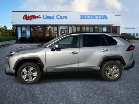 Used 2024 Toyota RAV4 XLE image 2