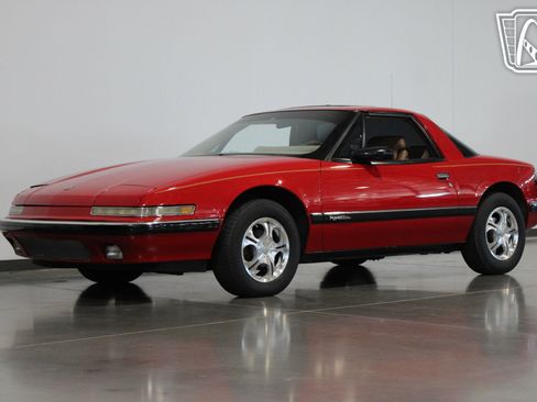 Used 1989 Buick Reatta Coupe image 32