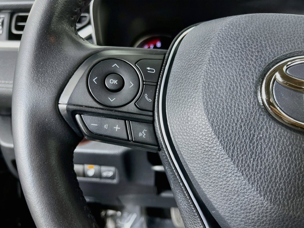 Used 2019 Toyota RAV4 Limited w/ Cold Weather Package FWD image 14