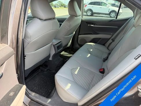 Used 2020 Toyota Camry SE FWD image 13