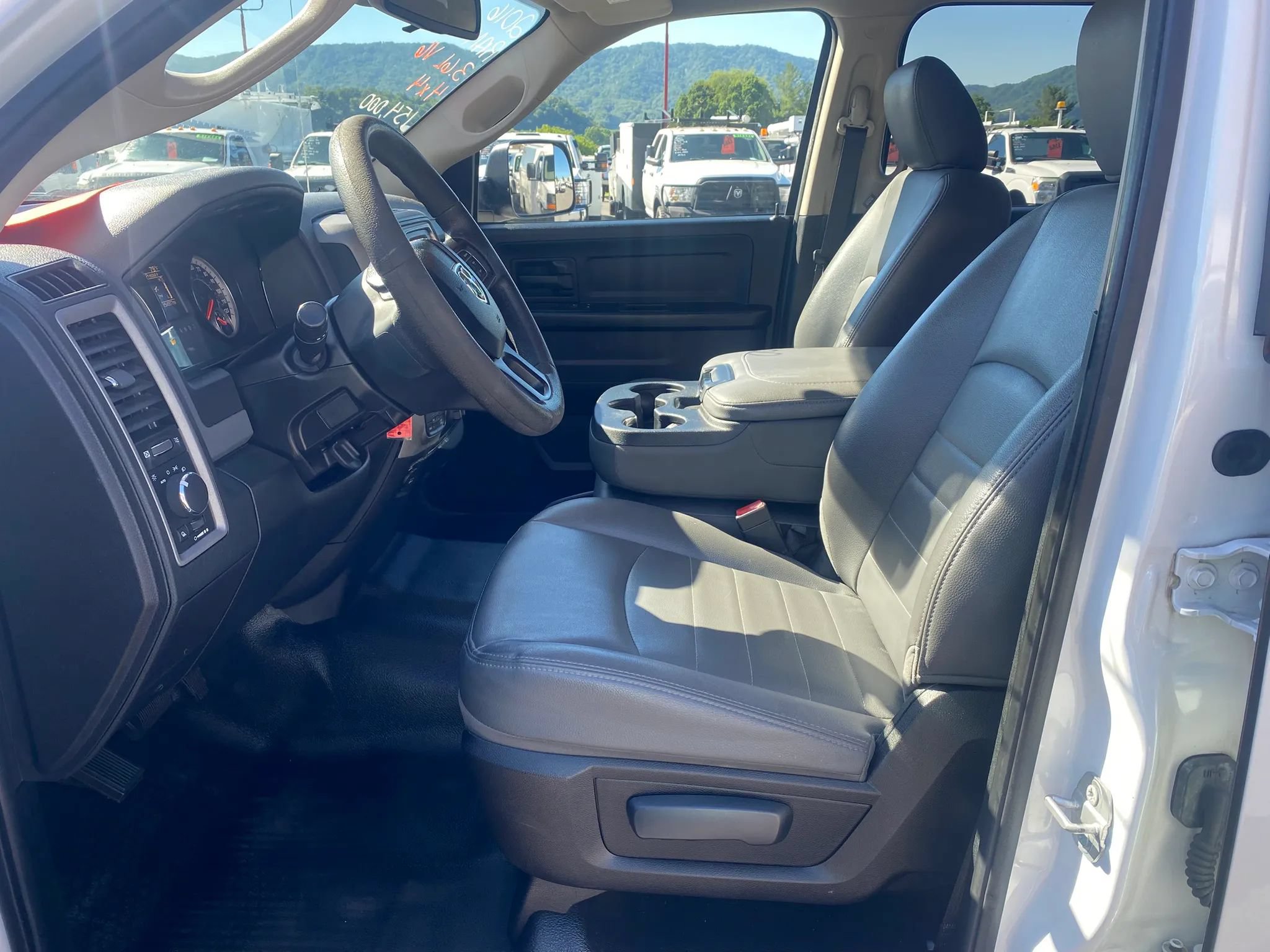 Used 2016 RAM 1500 Tradesman w/ Popular Equipment Group AWD/4WD image 10