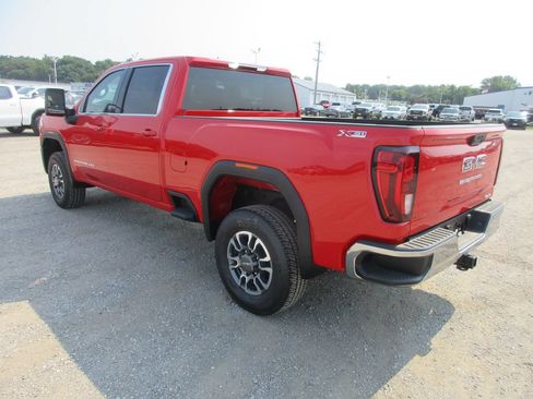 New 2026 GMC Sierra 2500 SLE w/ SLE Value Package; AWD/4WD image 7