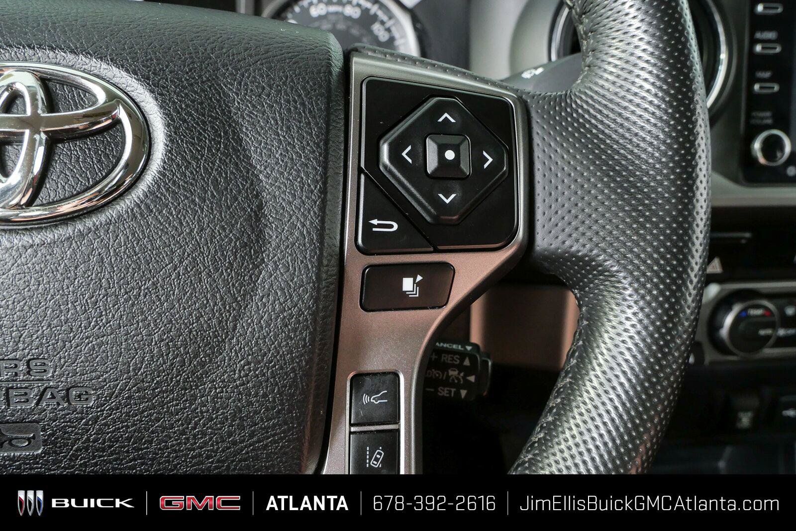 Used 2022 Toyota Tacoma SR5 w/ Technology Package RWD image 12