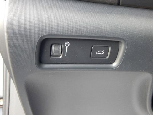 Used 2022 Polestar Polestar 2 image 13