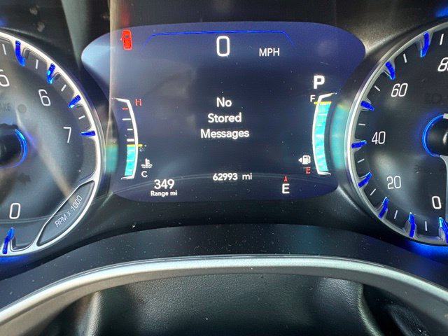 Used 2025 Chrysler Pacifica Select FWD image 9