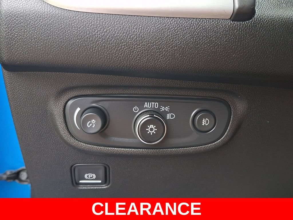 Used 2024 GMC Terrain SLT AWD/4WD image 25