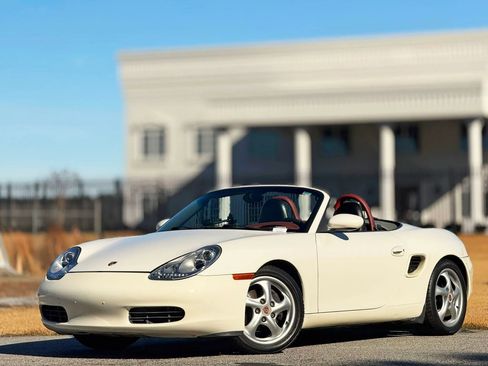Used 2000 Porsche Boxster image 1