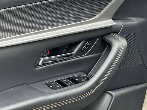 Used 2025 MAZDA CX-70 Plug-In Hybrid w/ Premium Plus image 17