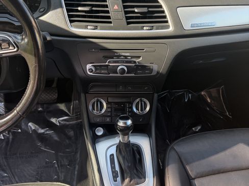 Used 2015 Audi Q3 2.0T Prestige w/ Prestige Package AWD/4WD image 17