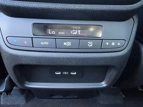 New 2025 Honda Pilot Touring image 26