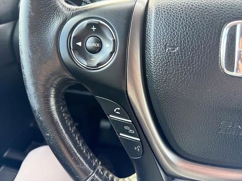 Used 2017 Honda Ridgeline RTL image 32