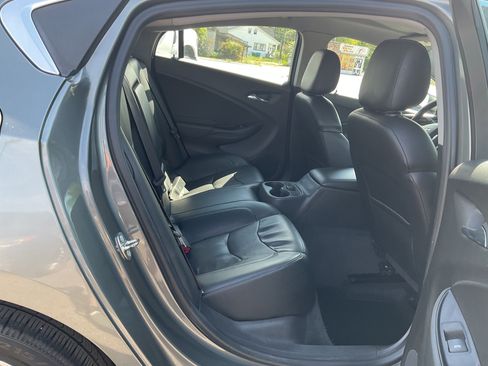 Used 2017 Chevrolet Volt Premier FWD image 13