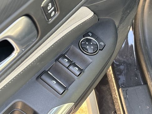 Used 2024 Ford Mustang Convertible RWD image 15