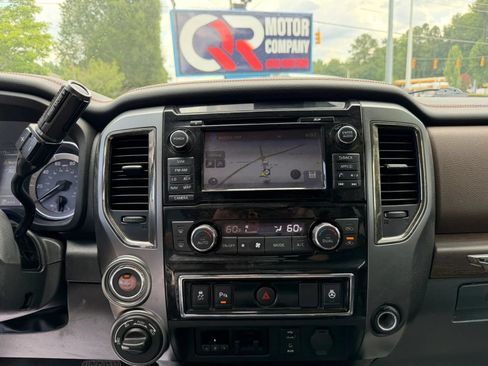 Used 2016 Nissan Titan Platinum Reserve AWD/4WD image 15
