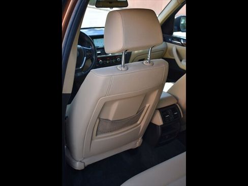 Used 2017 BMW X3 xDrive28i AWD/4WD image 21