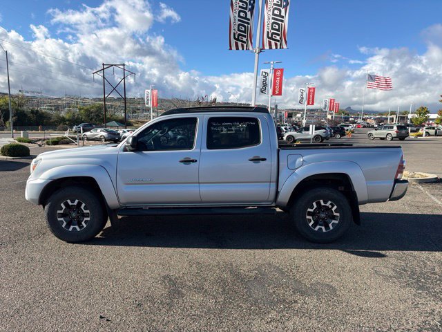 Used 2012 Toyota Tacoma 4x4 Double Cab w/ SR5 Pkg image 6