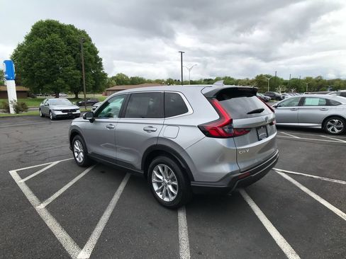 Certified 2024 Honda CR-V EX image 11