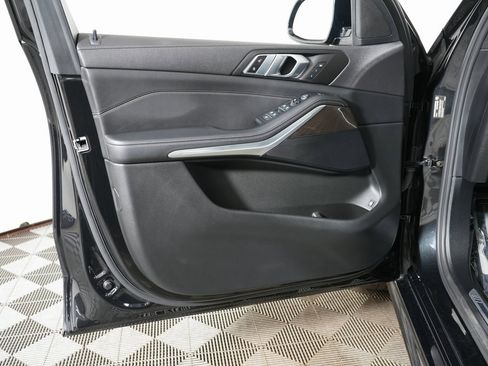 Used 2022 BMW X5 xDrive45e w/ M Sport Package image 15