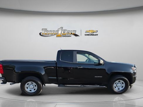 Used 2017 Chevrolet Colorado W/T w/ WT Convenience Package image 9