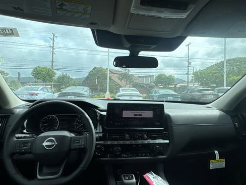 New 2026 Nissan Pathfinder SV FWD image 10
