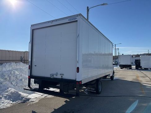 New 2025 Chevrolet Express 4500 w/ Power Convenience Package RWD image 4