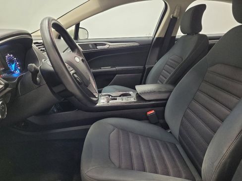 Used 2018 Ford Fusion SE FWD image 17