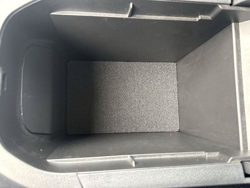 Used 2021 Toyota RAV4 LE AWD/4WD image 35