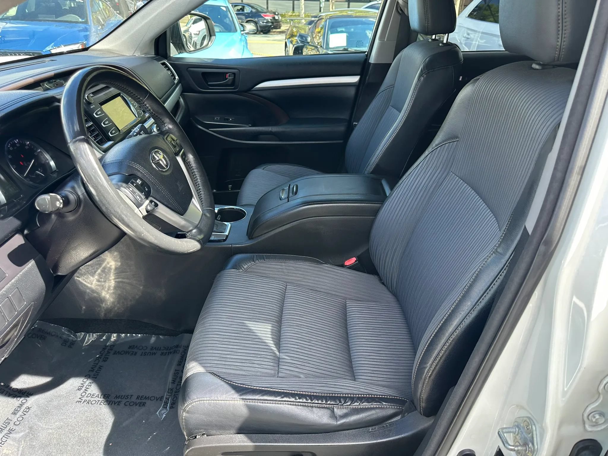 Used 2015 Toyota Highlander Plus AWD/4WD image 20