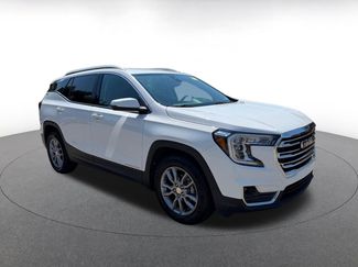 Used 2023 GMC Terrain SLT image 1