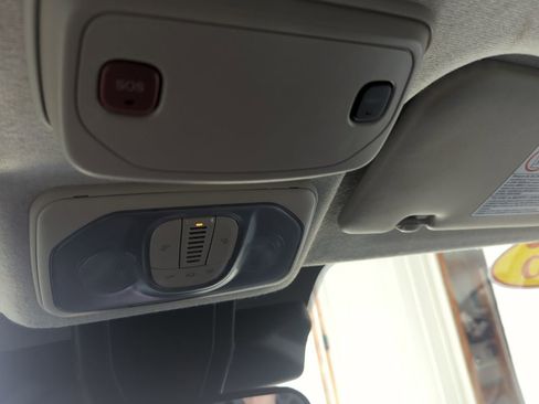 Used 2025 RAM ProMaster 2500 w/ U-Haul Equipment Group FWD image 18