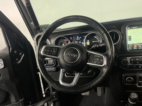 Used 2023 Jeep Wrangler Unlimited Sahara w/ Cold Weather Group image 14