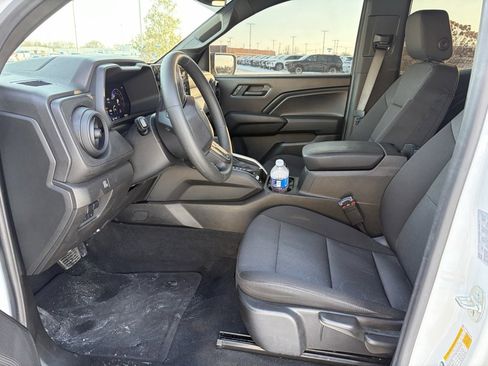 Certified 2025 Chevrolet Colorado Trail Boss image 5