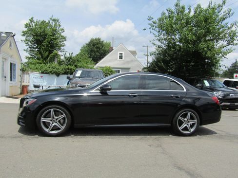 Used 2018 Mercedes-Benz E 300 4MATIC w/ Premium 1 Package image 4