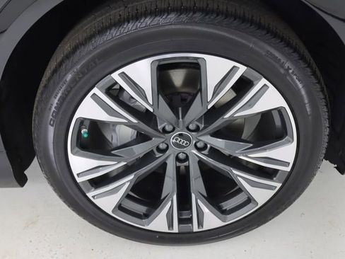 New 2026 Audi Q8 Premium Plus AWD/4WD image 9
