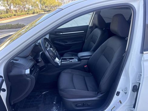 Used 2019 Nissan Altima 2.5 SV FWD image 19