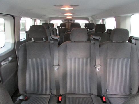 Used 2016 Ford Transit 350 XL image 8