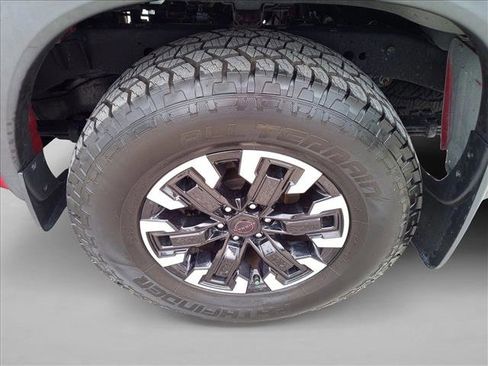 Used 2022 Nissan Frontier PRO-4X AWD/4WD image 12
