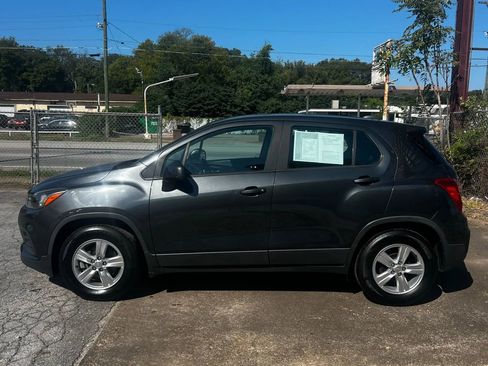 Used 2019 Chevrolet Trax LS image 11