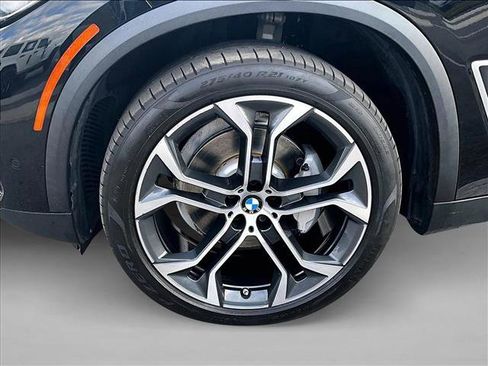 Used 2022 BMW X5 xDrive40i w/ Premium Package image 10
