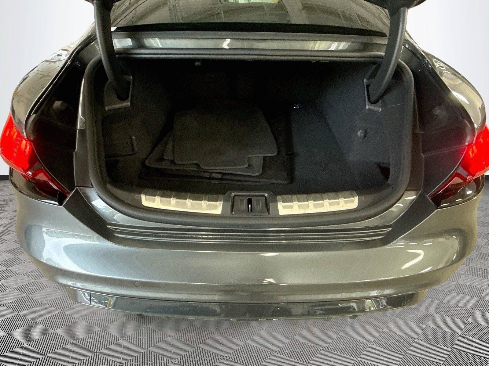 Used 2022 Audi e-tron GT Premium Plus AWD/4WD image 27