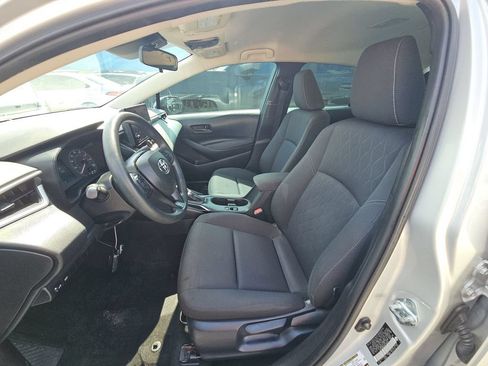 Used 2024 Toyota Corolla LE FWD image 3