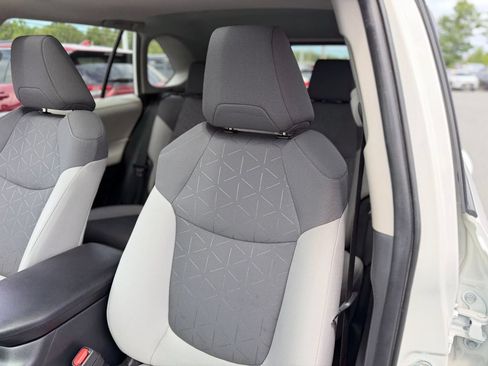 Used 2024 Toyota RAV4 XLE w/ Convenience Package AWD/4WD image 10