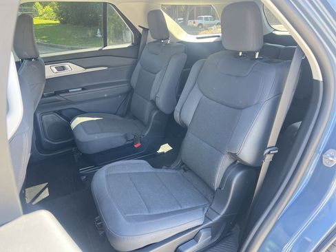 New 2026 Ford Explorer Active RWD image 16