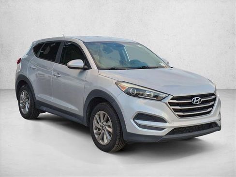 Used 2018 Hyundai Tucson SE FWD image 3